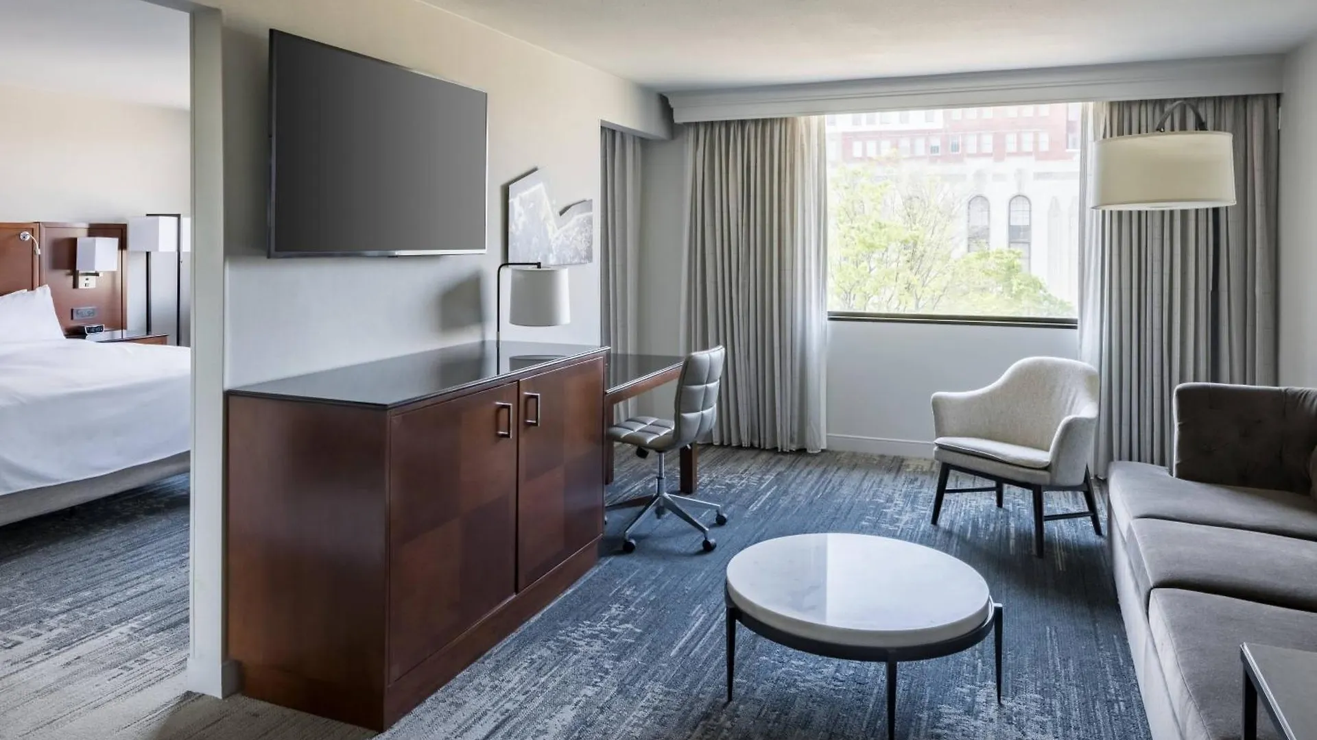 Hotel Richmond Marriott 3*,